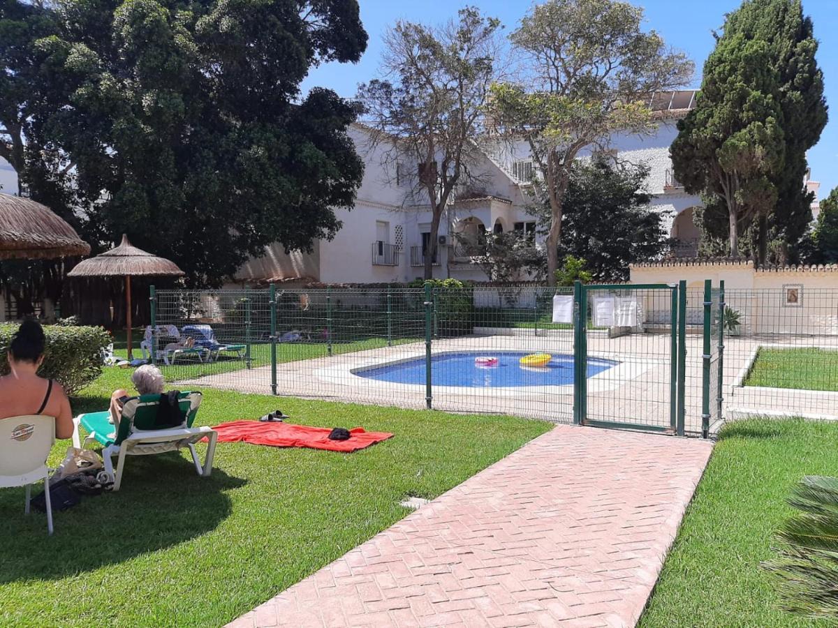Carihuela Park Palace Apartament Sun&Beach Apartment ตอร์เรโมลิโนส ภายนอก รูปภาพ